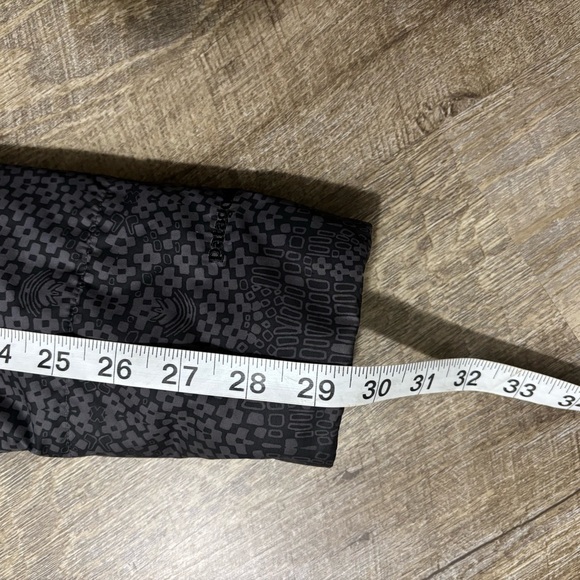 Patagonia Puffer Jacket Women's M Full Zip Gray Insulated AOP Geometric - Picture 6 of 9